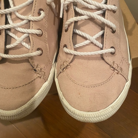 Rose Sperry Sneakers - Picture 6 of 7